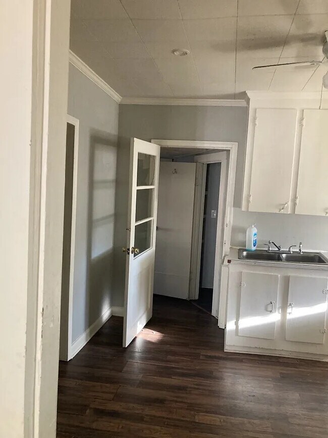 Foto del edificio - 2 bedroom 1 bathroom