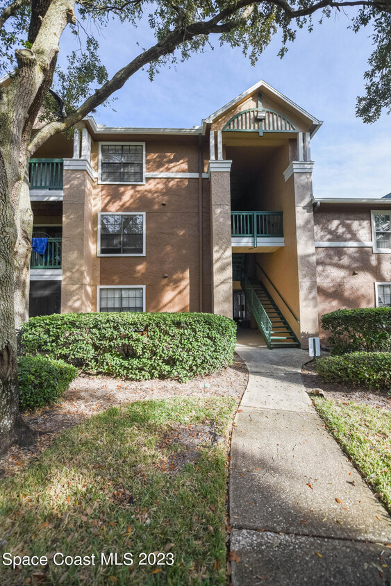 Foto principal - 7667 N Wickham Rd