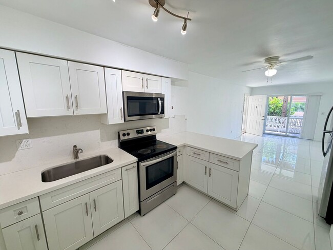 Foto del edificio - 1057 SW 7th St