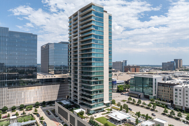 Building Photo - Windrose Tower