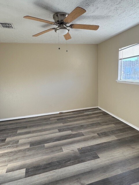 Foto del edificio - 7141 Chasewood Dr