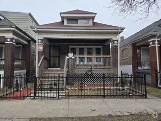 Building Photo - 7923 S Ingleside Ave
