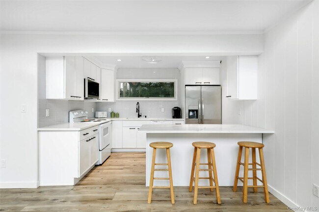 Foto del edificio - 54 Thompson Ave