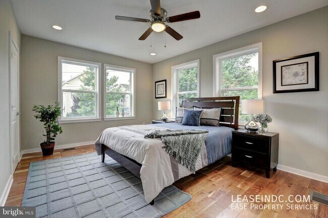 Foto del edificio - 3400 15th St NE
