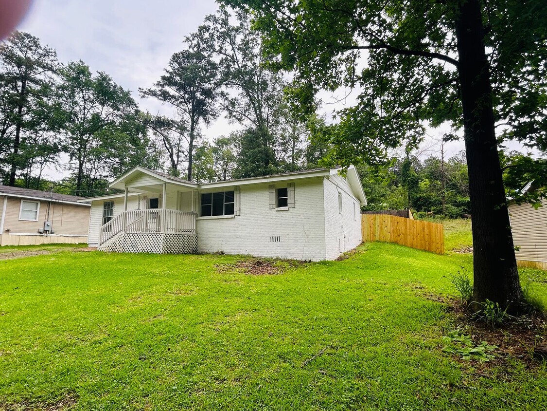 Foto principal - 3/2 for rent in downtown Brandon, MS!