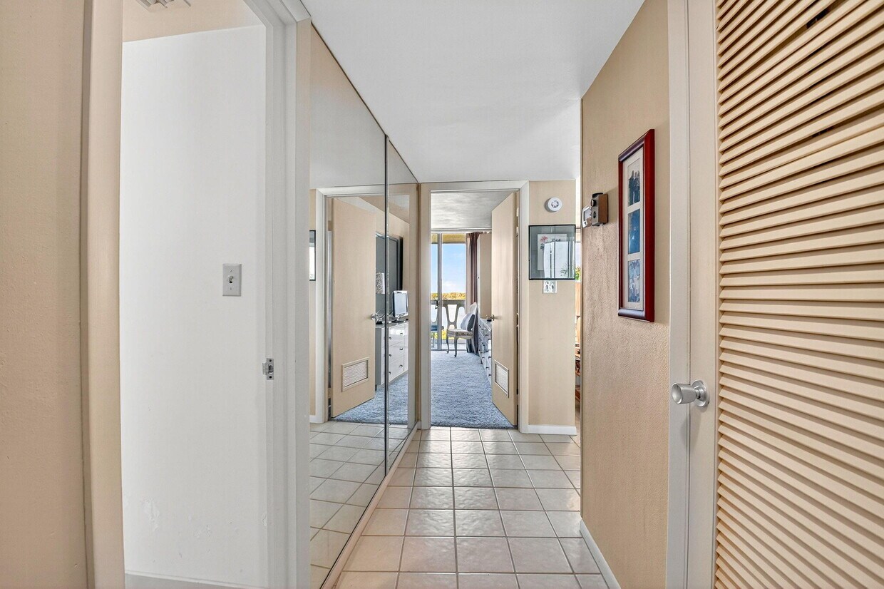 Foto principal - 2505 S Ocean Blvd