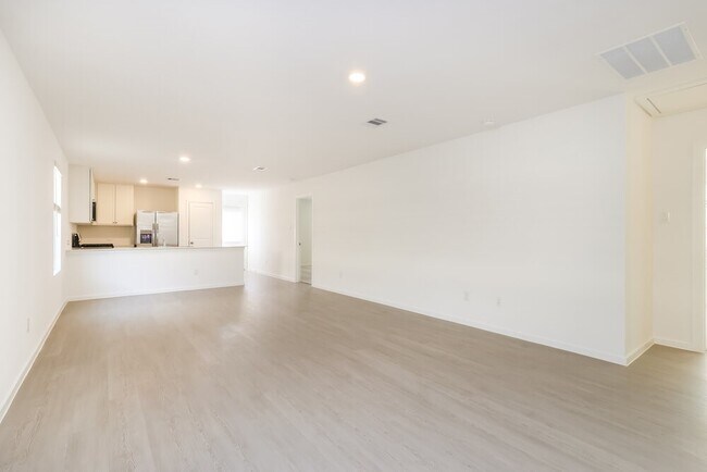 Foto del edificio - 1536 Crowson Rdg