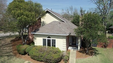 Building Photo - 8601 Harvest Ridge Dr