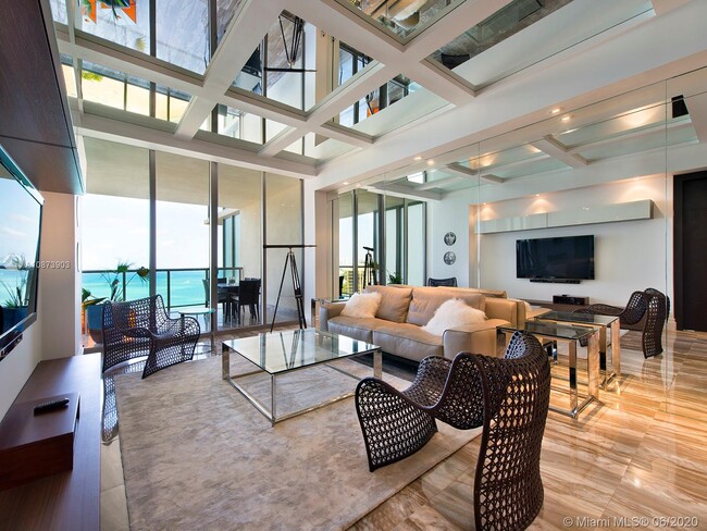Building Photo - 9703 Collins Ave