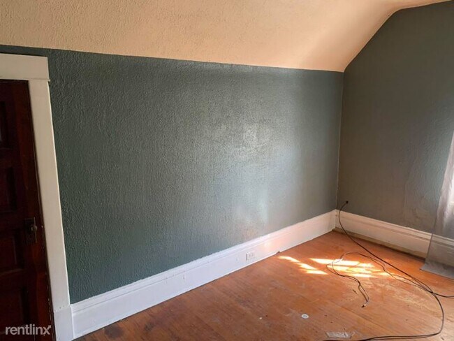 Foto del edificio - 3 br, 1 bath House - 1902 N California Ave