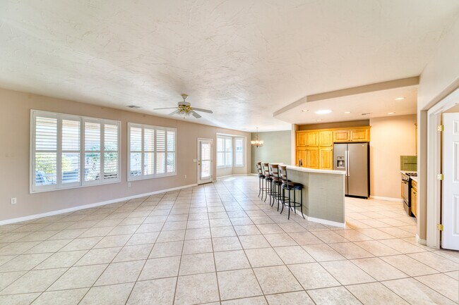 Foto del edificio - 4593 S Flaming Arch Dr