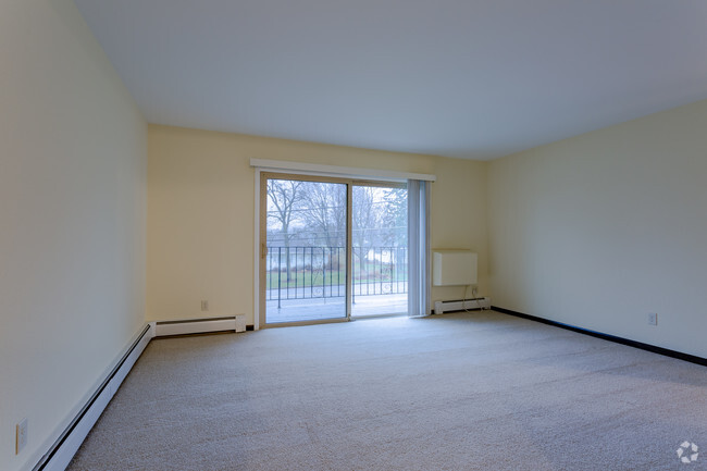 2HAB, 1BA - Sherwood Manor IX