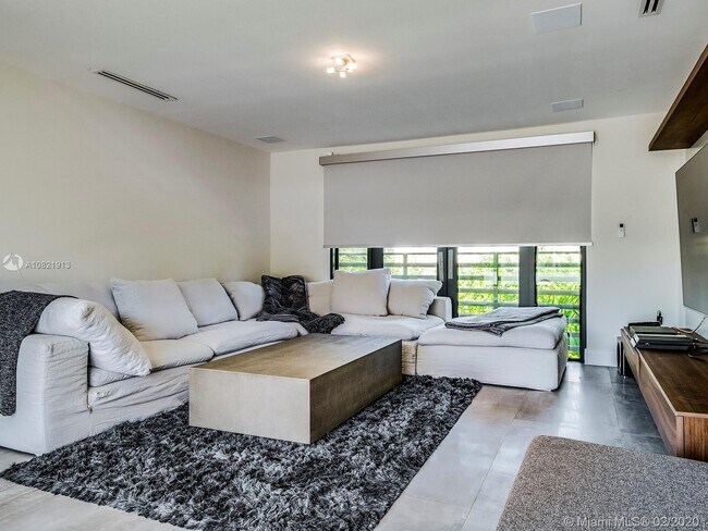 Foto del edificio - 635 Curtiswood Dr