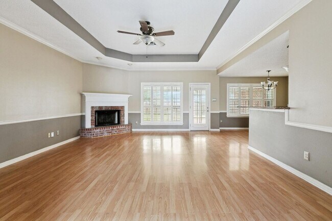 Foto del edificio - 308 Willowdale Blvd