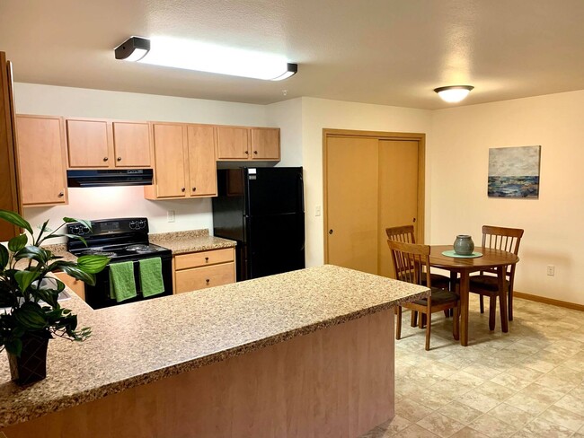 Building Photo - River Trail Estates - Half Off Security De...