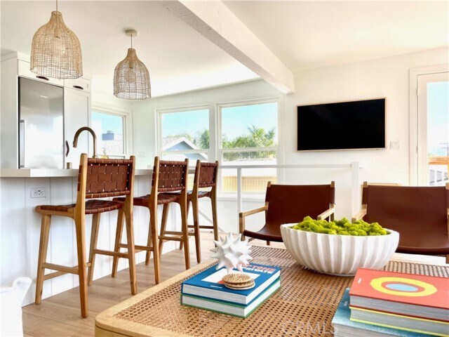 Building Photo - 267 Myrtle St