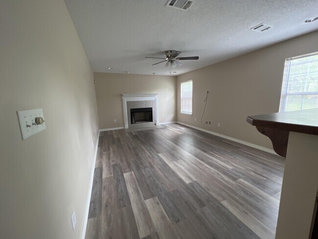 Foto del edificio - 4112 Williams St