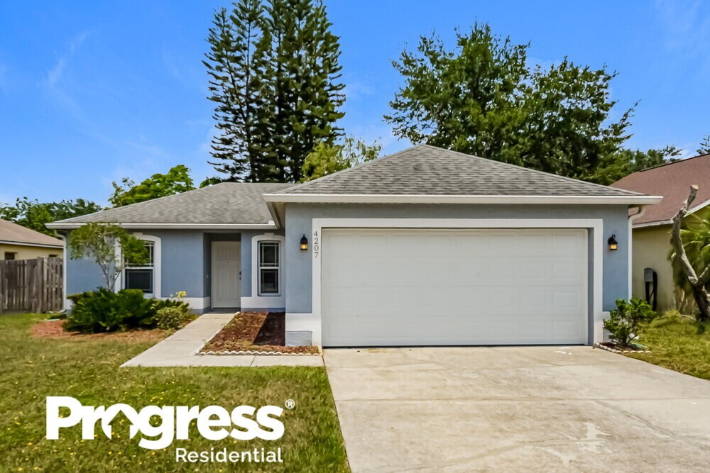 Foto principal - 4207 Mendenwood Ln