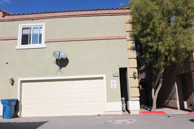 Foto del edificio - Showings Start 6/1/25