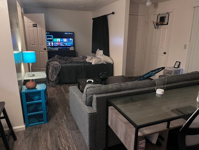 Foto del edificio - 7855 S Candlestick Ln