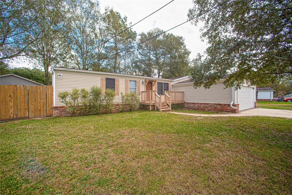 Primary Photo - 16101 Lone Star Ranch Dr