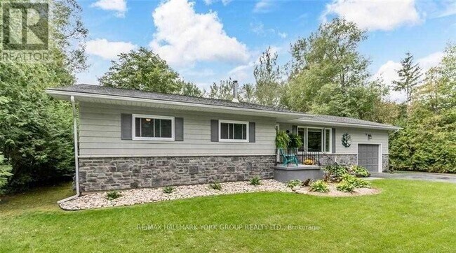 Photo du bâtiment - 52 Birchwood Trail