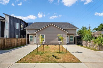 Building Photo - 331 Tite St