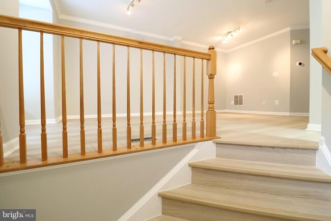 Photo - 43673 Scarlet Square Townhome
