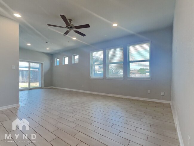 Foto del edificio - 1133 Kerrwood Wy