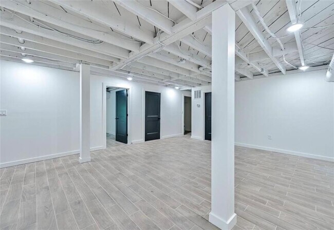 Foto del edificio - 2218 Belvedere Ave SW