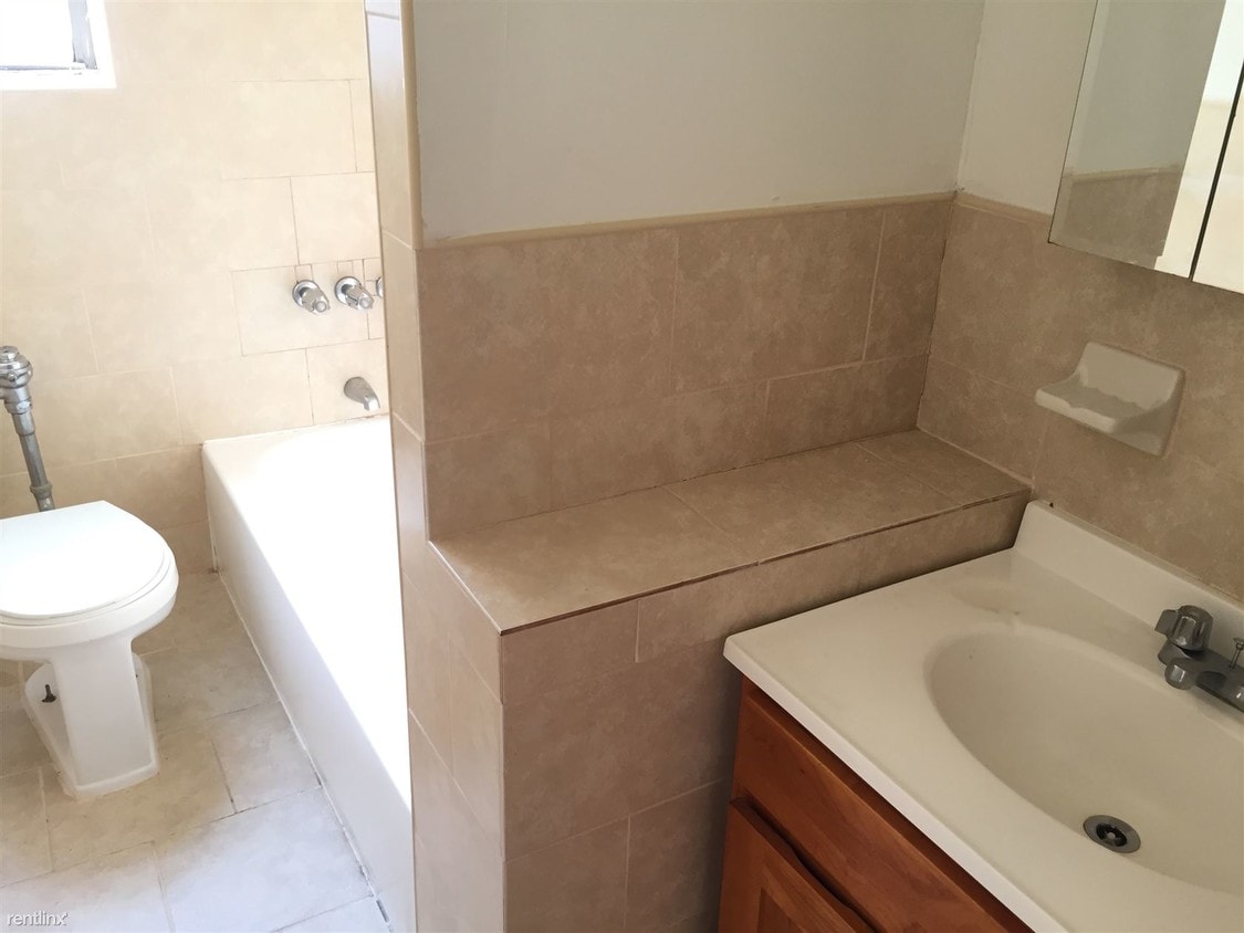 Building Photo - 2016 Albemarle Rd