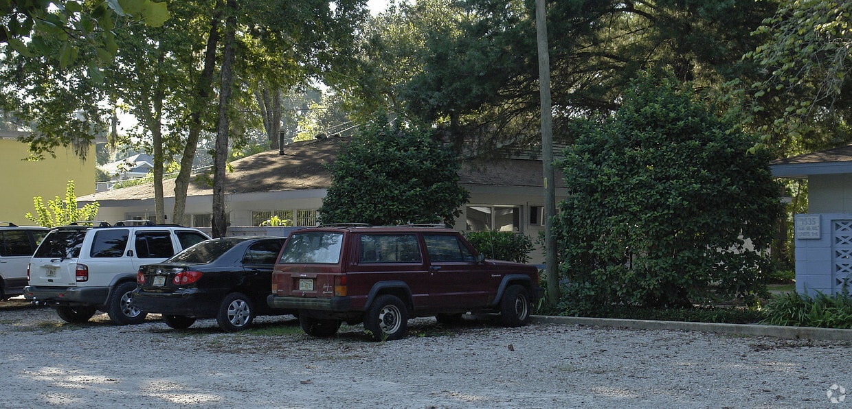 Building Photo - 1535 NW 5th Ave