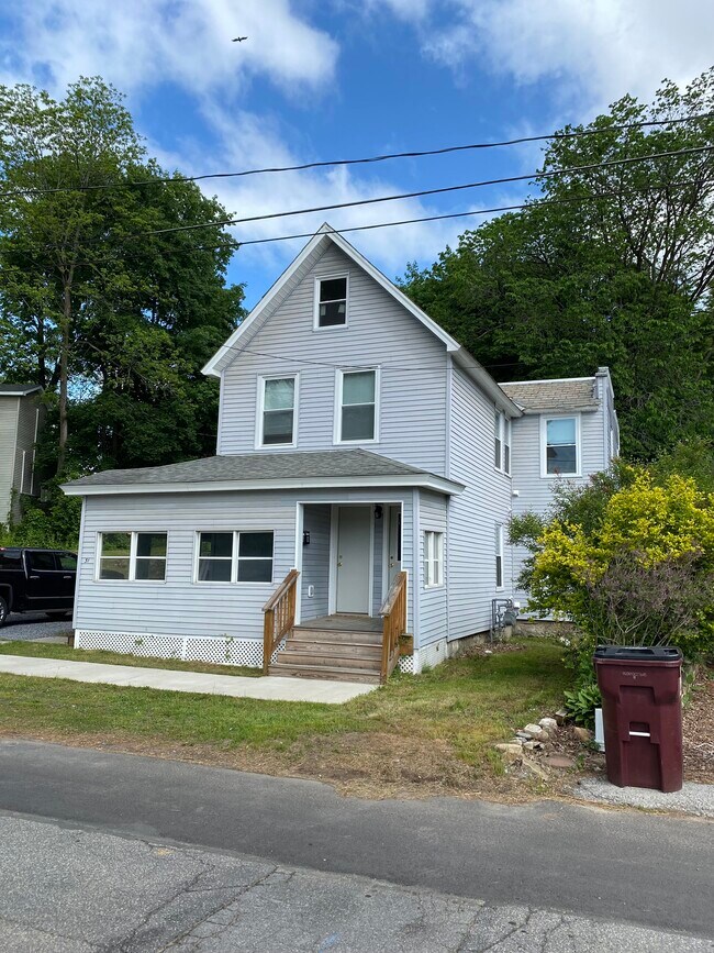 Front Door/Front Exterior - 31 Covell Ave