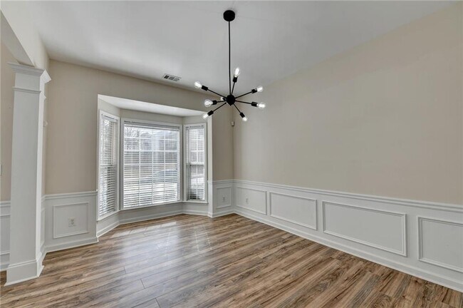 Building Photo - 100 Hawnley Trace