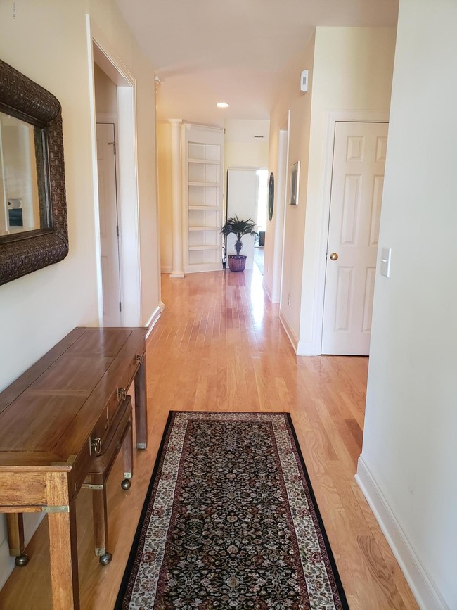 Building Photo - 1139 Sandy Beach Cir
