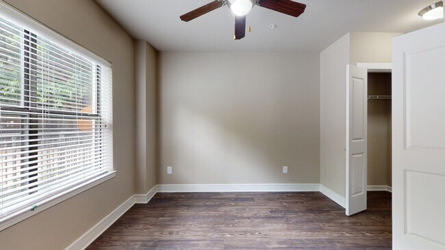 Interior Photo - Savoye