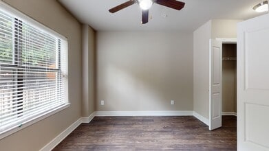Interior Photo - Savoye