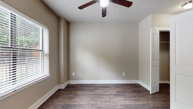 Interior Photo - Savoye