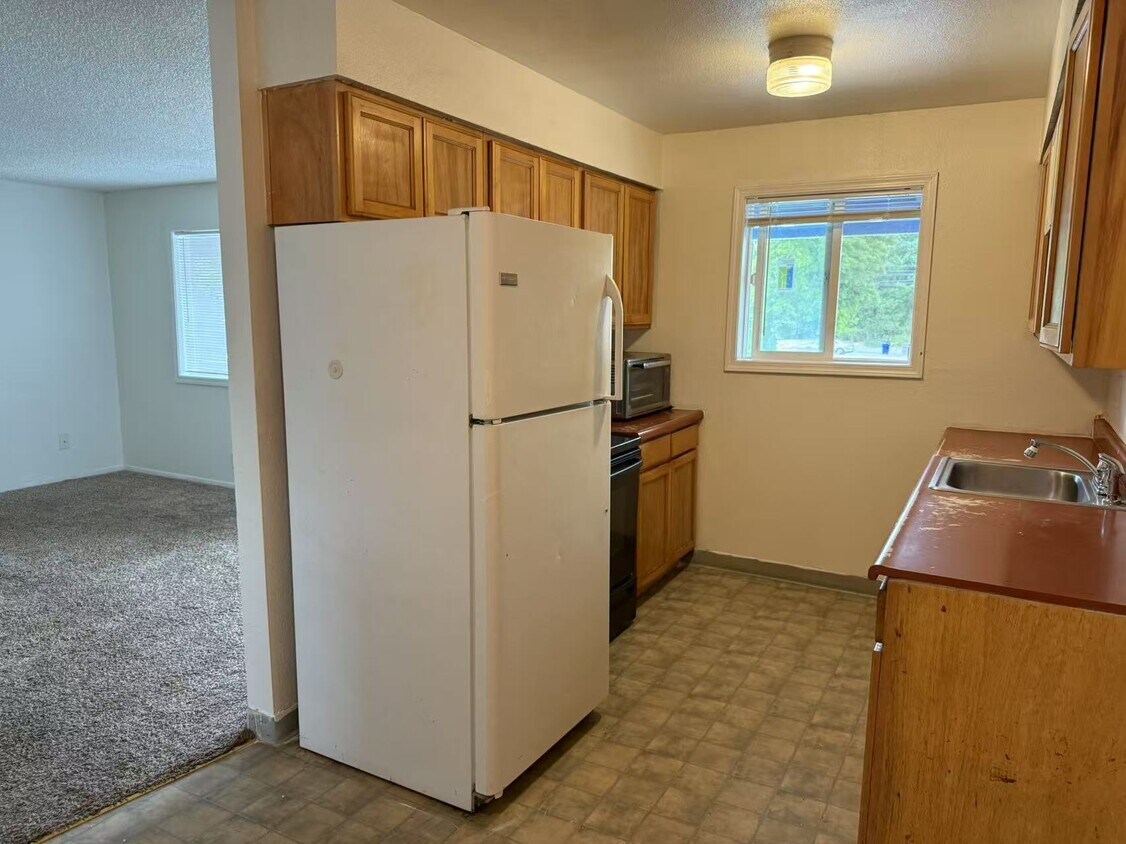 Photo - 3218 SE 122nd Ave (Portland, OR)
