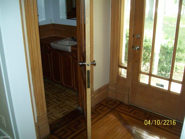 Building Photo - 3 br, 2.5 bath House - 3490 Lennon Rd