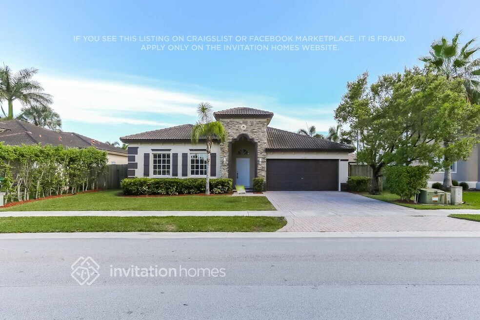 15220 SW 10th St