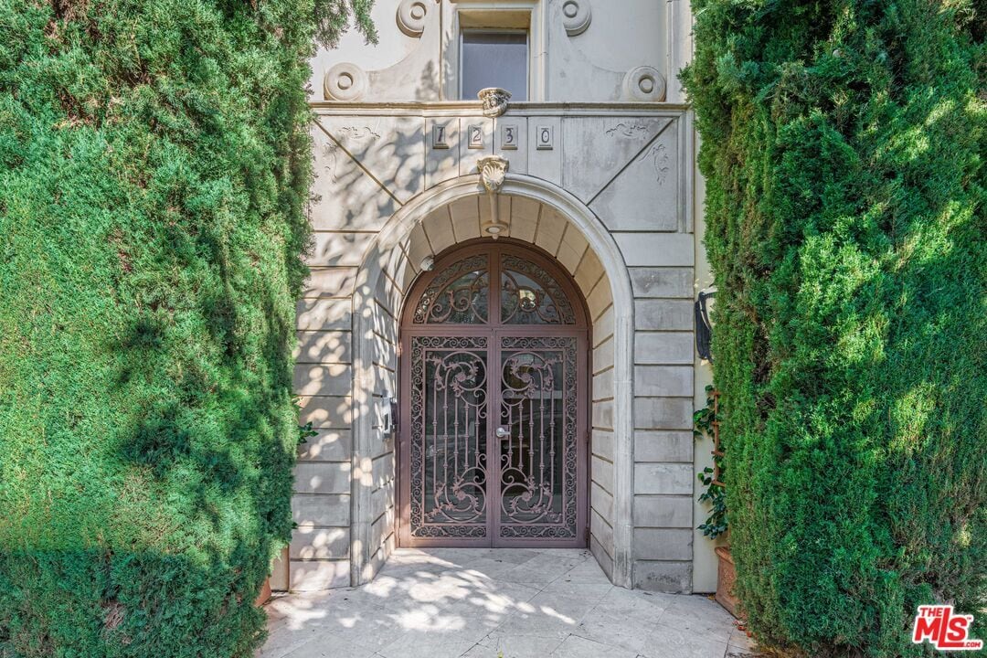 1230 Westholme Ave Unit 103/2nd F, Los Angeles, CA 90024 Condo for