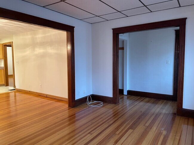 Unidad 2 - 29 Phillips Ave