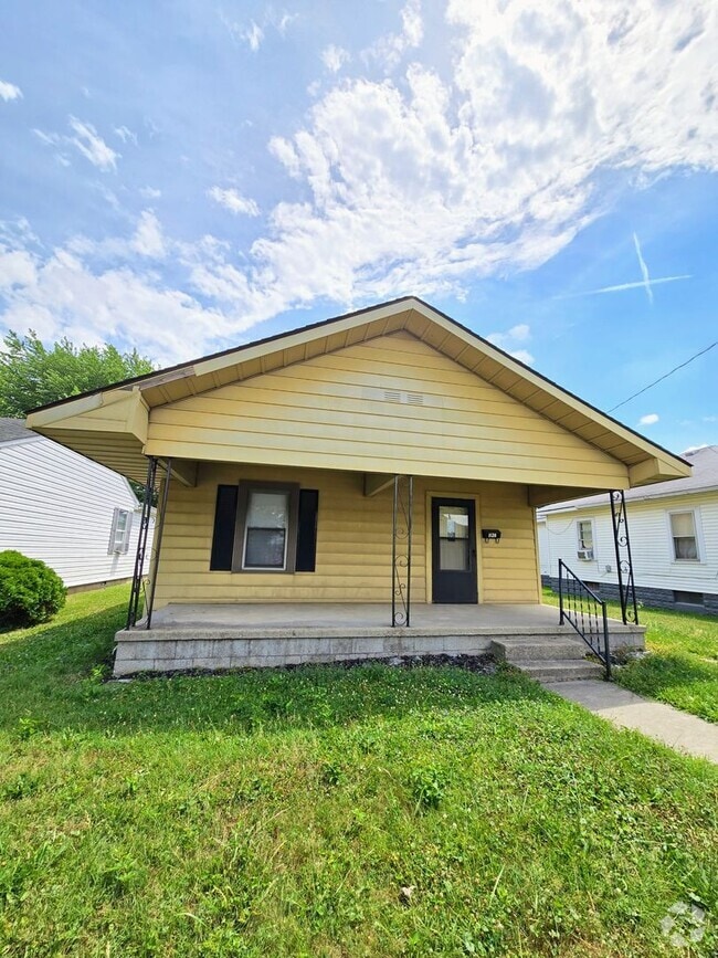 Building Photo - 1128 S Waugh St
