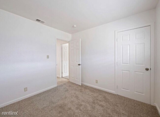 Building Photo - 3 br, 2 bath House - 5953 Brett Dr