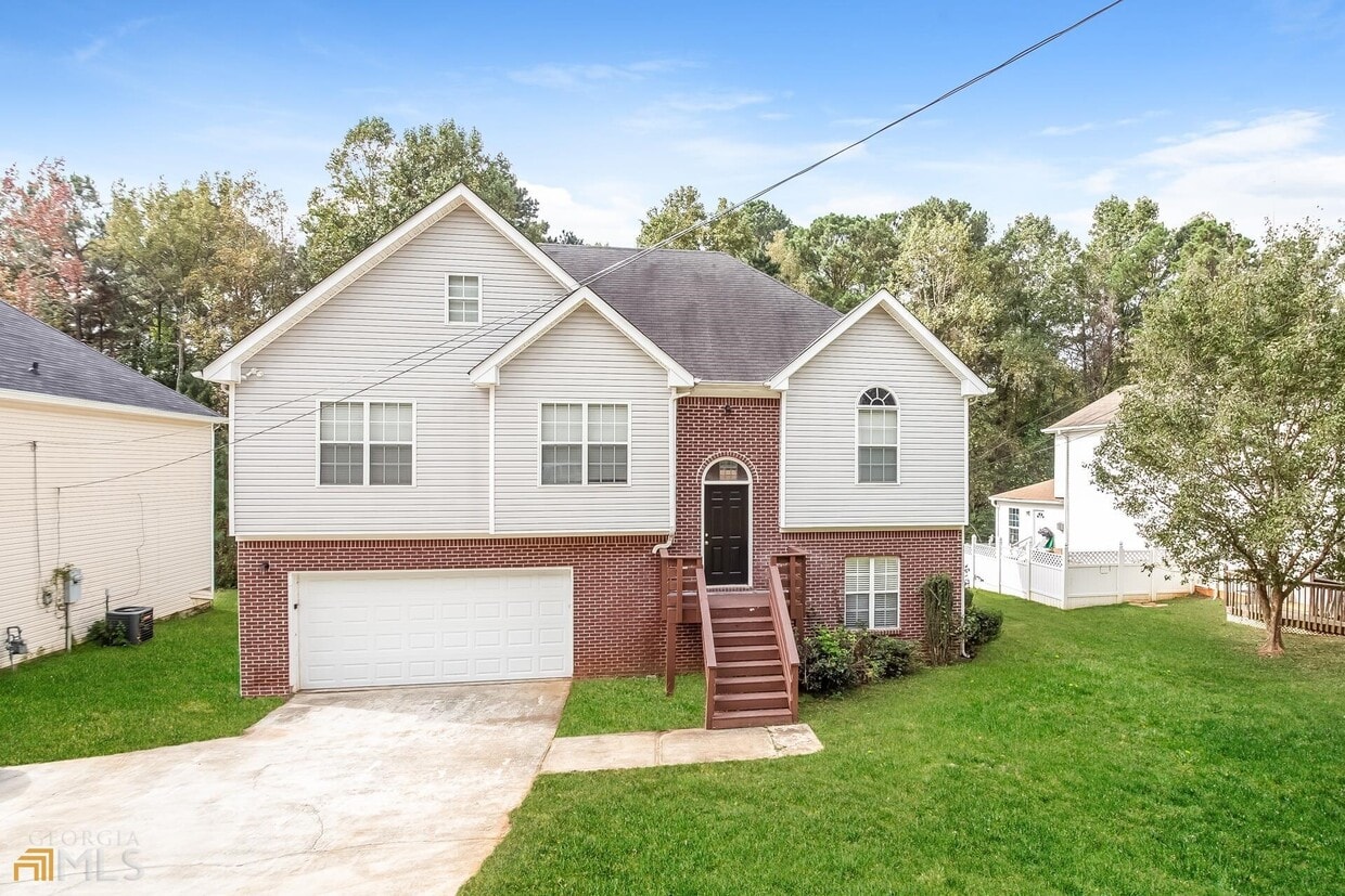 5789 Marbut Rd, Lithonia, GA 30058 House for Rent in Lithonia, GA