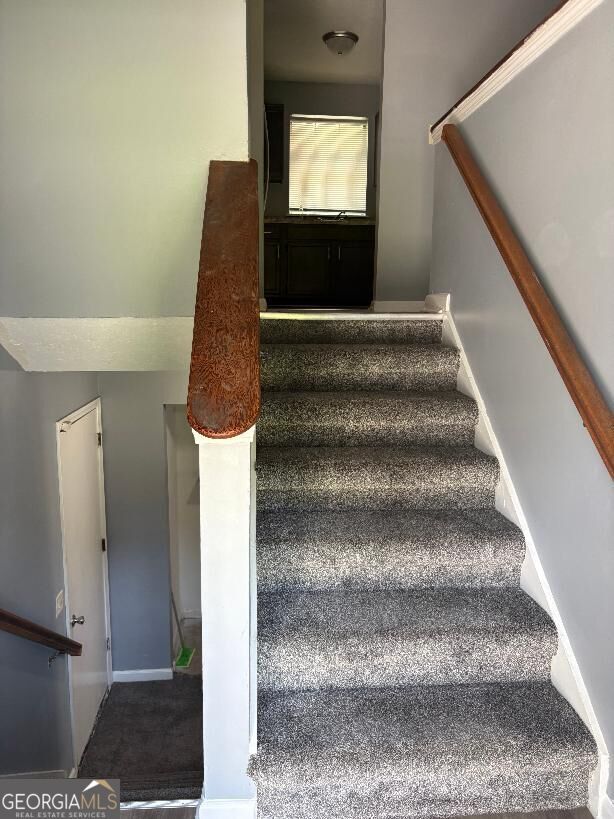 Foto del edificio - 6565 Emerald Pointe Cir