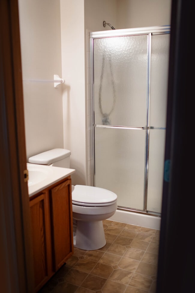 Building Photo - 5502 Poolbeg St