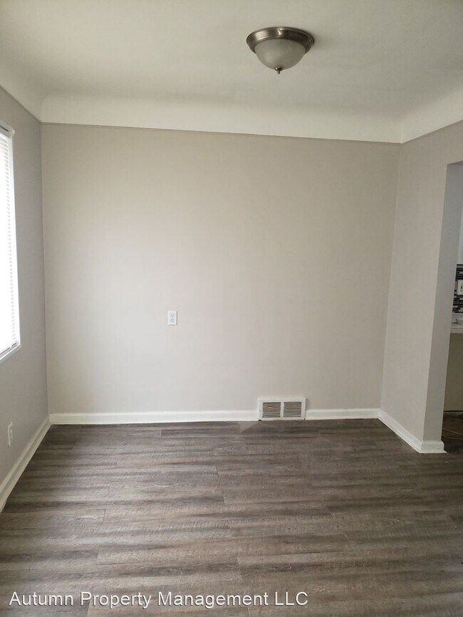 Building Photo - 3 br, 1.5 bath House - 2085 Paris Avenue