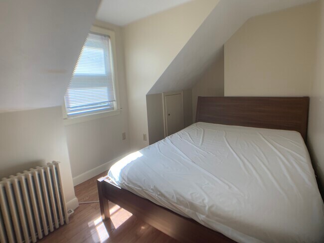 Building Photo - 29 Capen St
